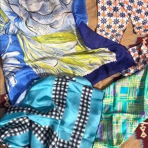 Lot of vintage silk scarves